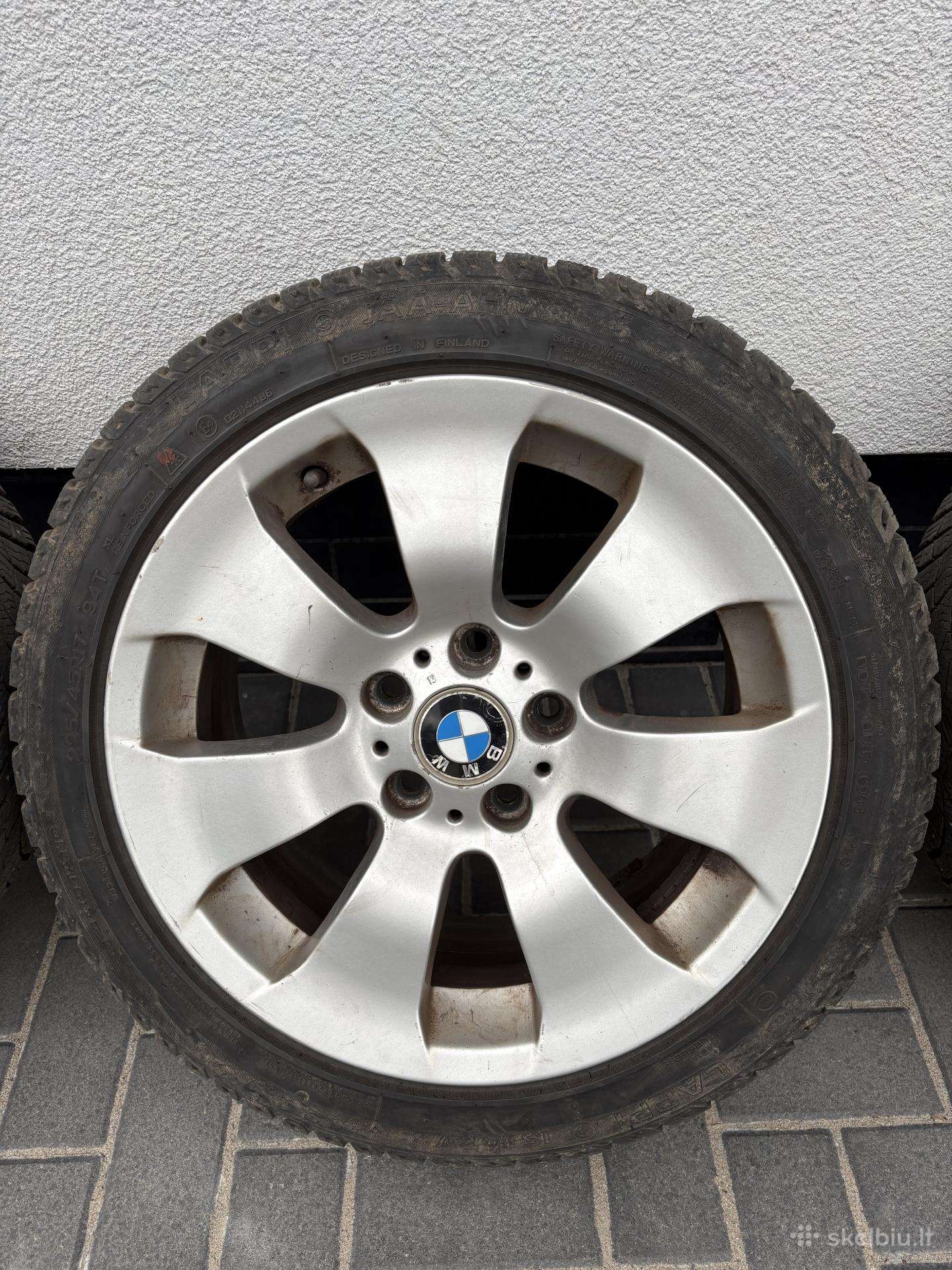 Triangle, winter 225/45 R17