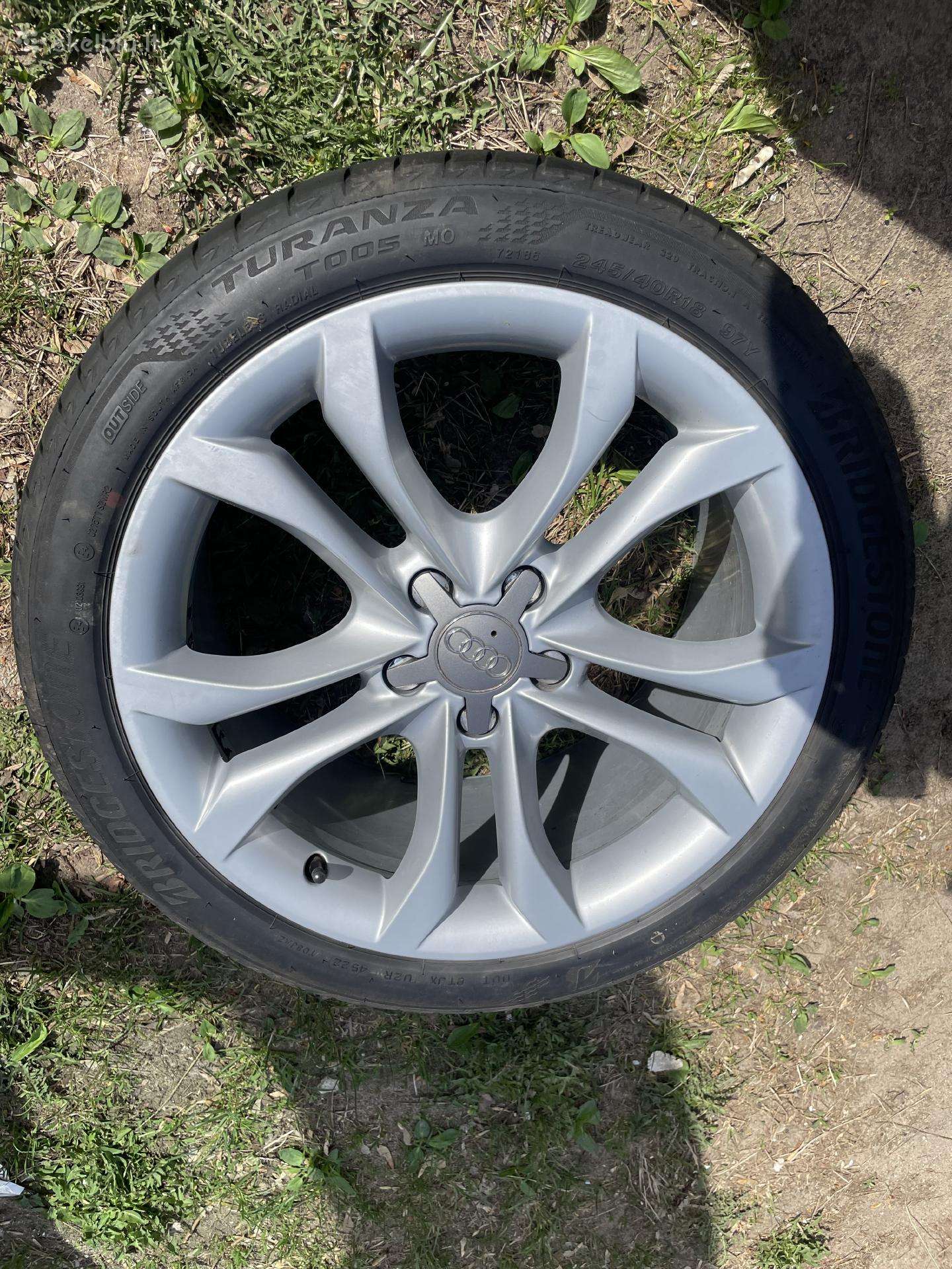 Audi, vieglmetāla, R18