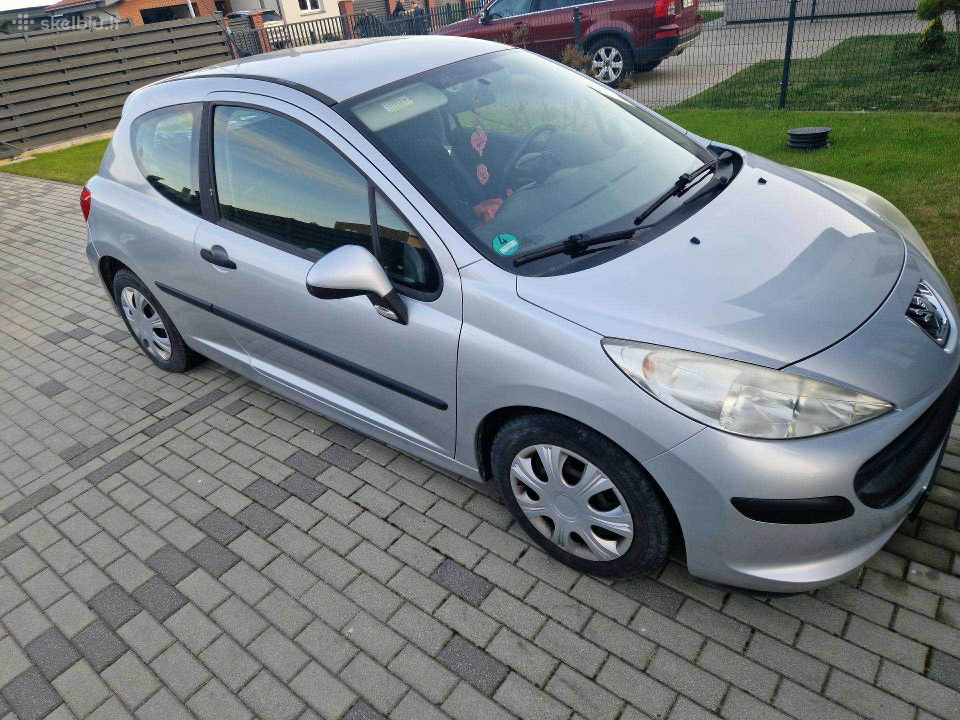 Peugeot 207, 1.4 l., hatchback