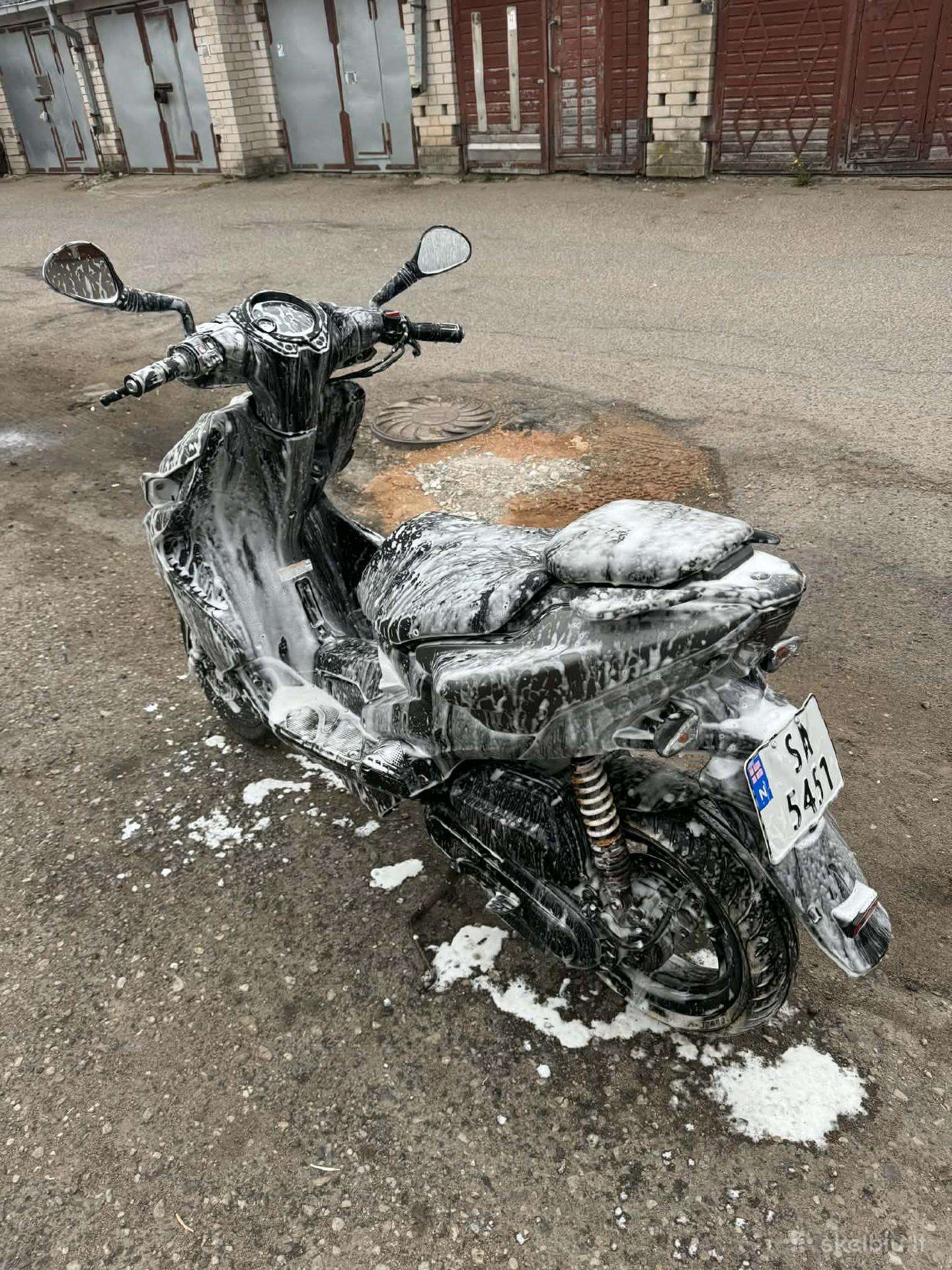 Yamaha Aerox, scooters / mopeds