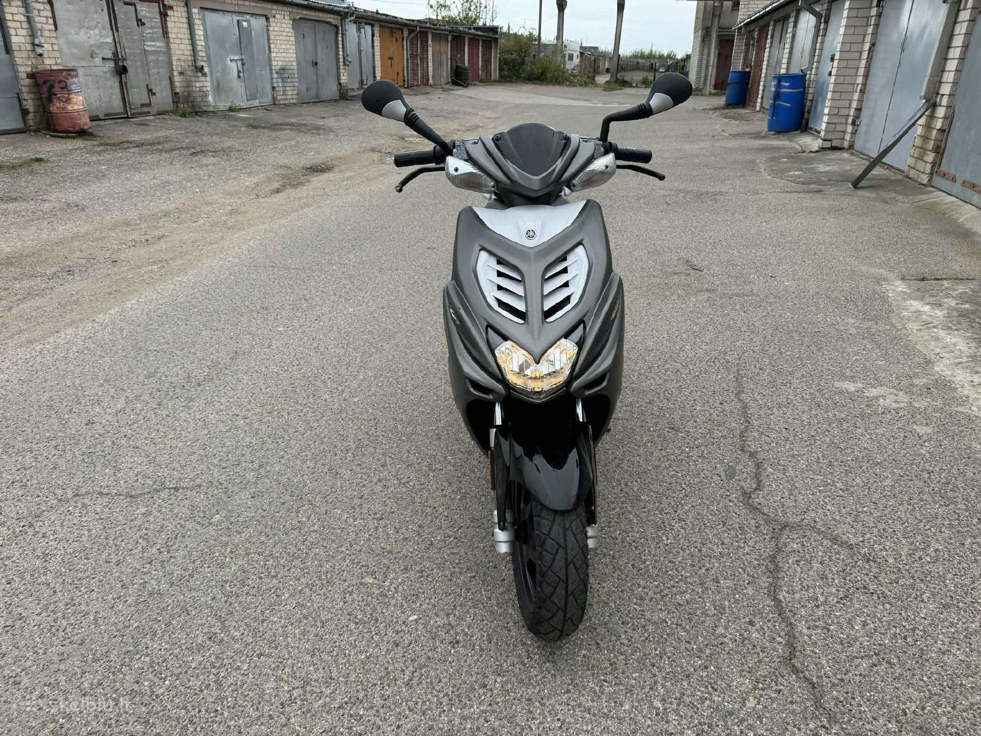 Yamaha Aerox, scooters / mopeds