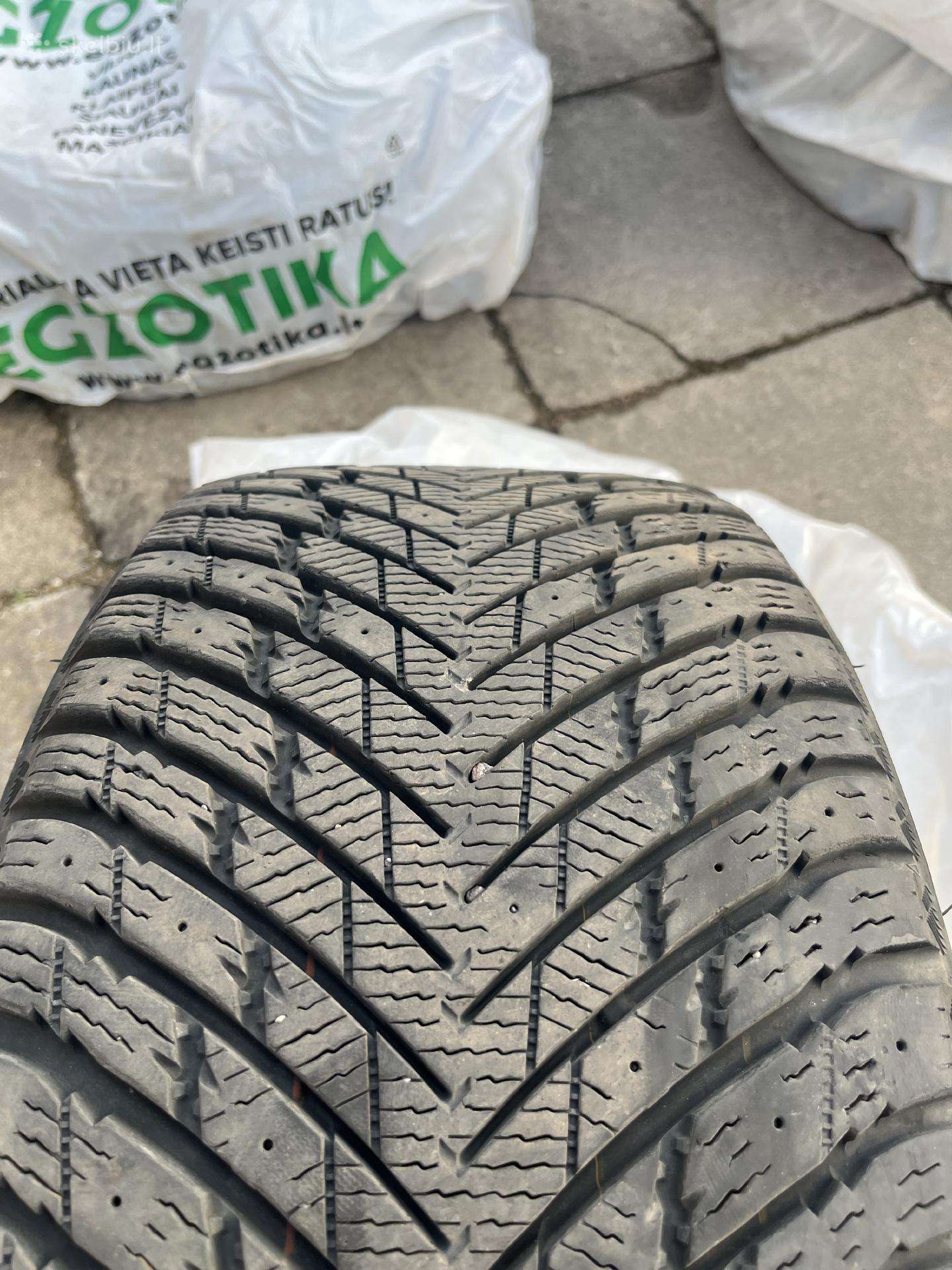 GreenLander, всесезонные 255/40 R18