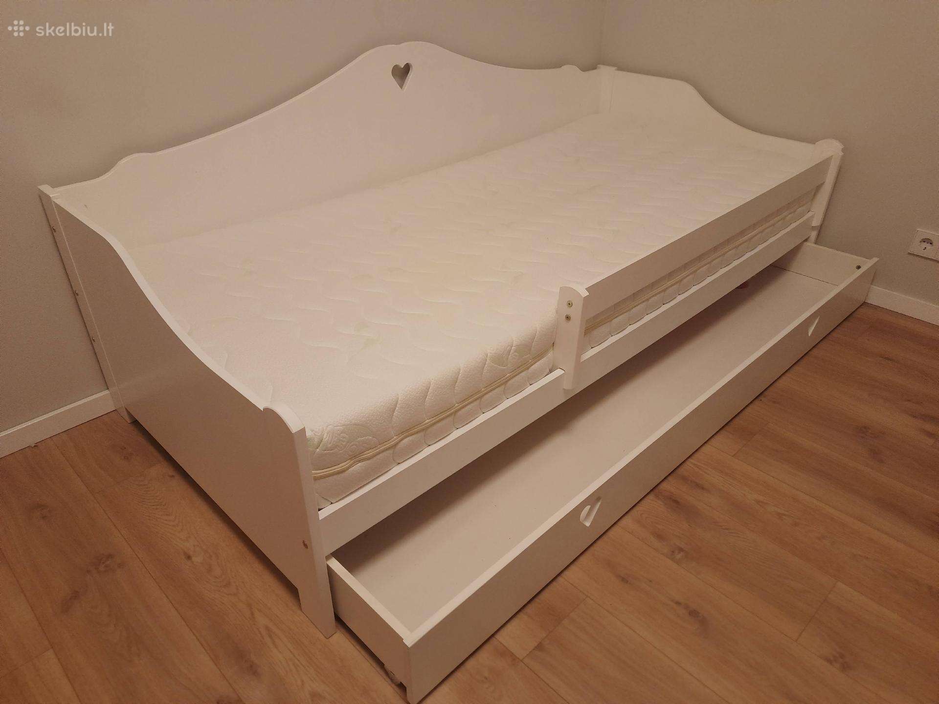Viengulė vaikiška lova su čiužiniu 90*200