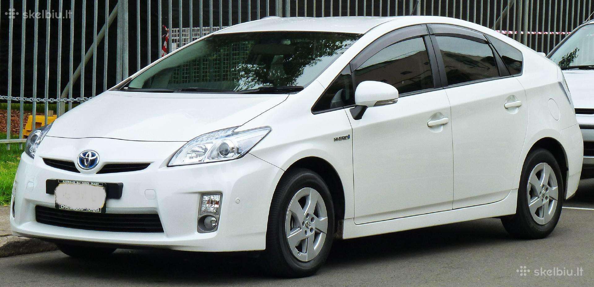 Toyota Prius+, Минивэн