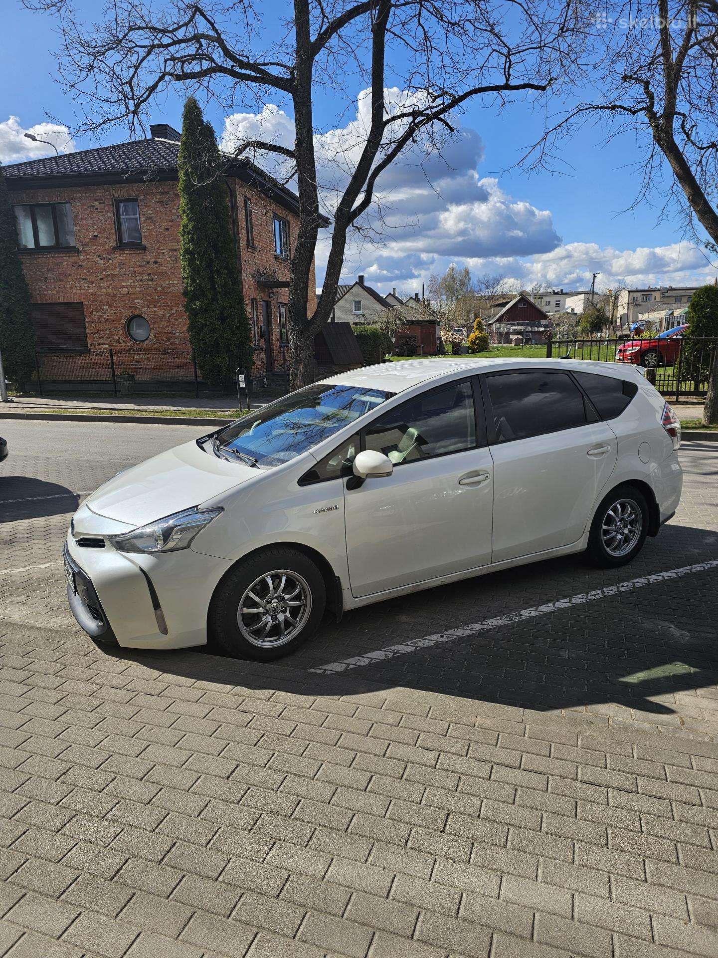 Toyota Prius, hatchback