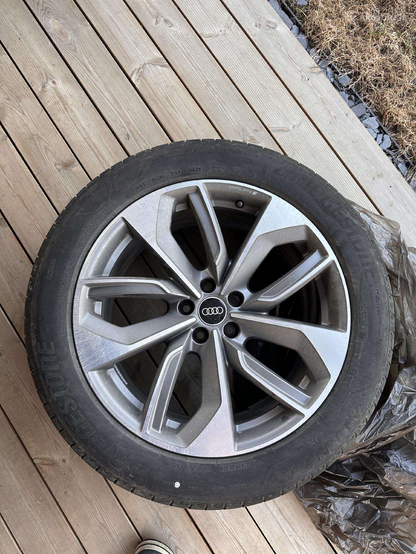 Audi, light alloy, R20