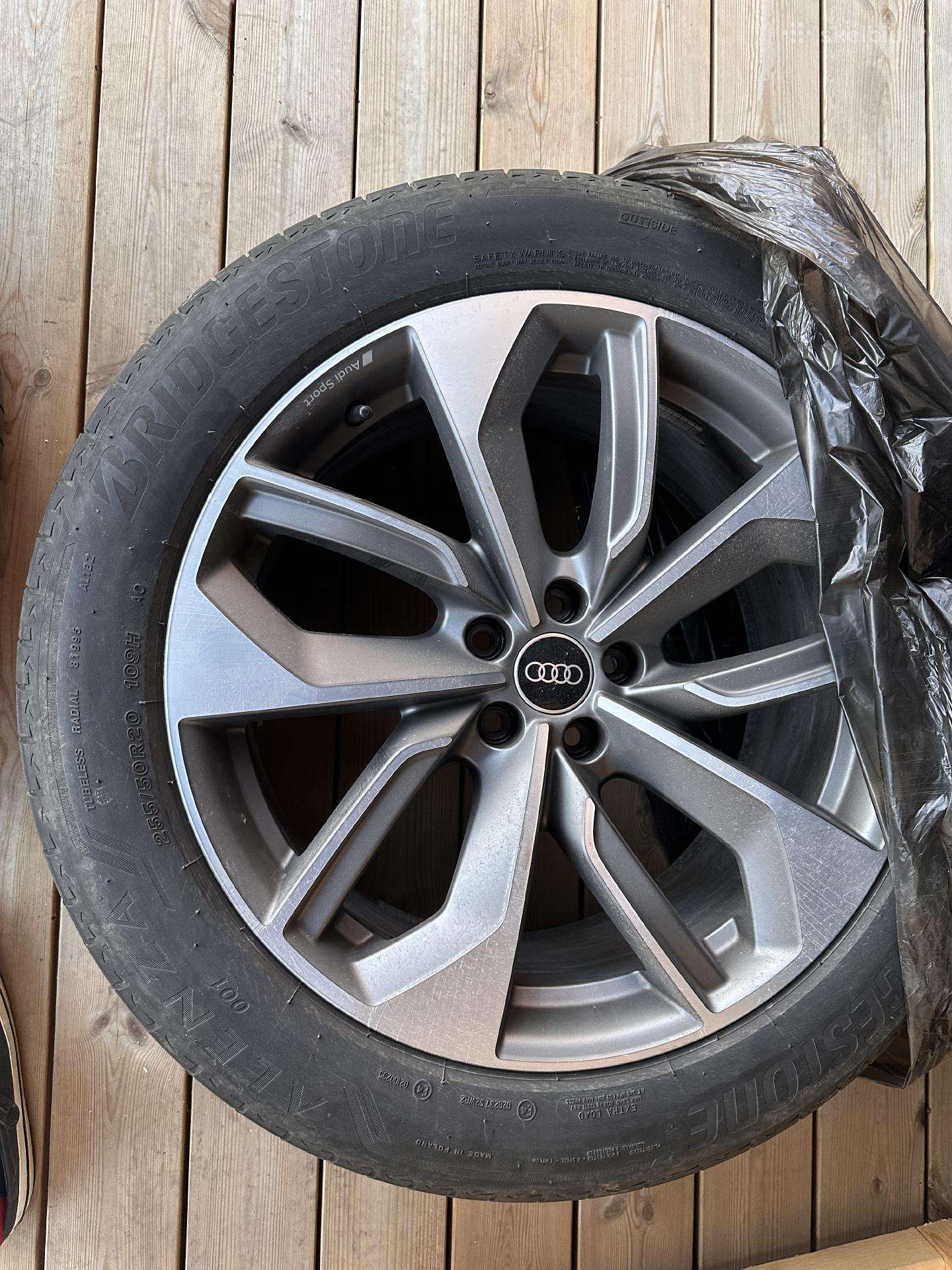 Audi, light alloy, R20