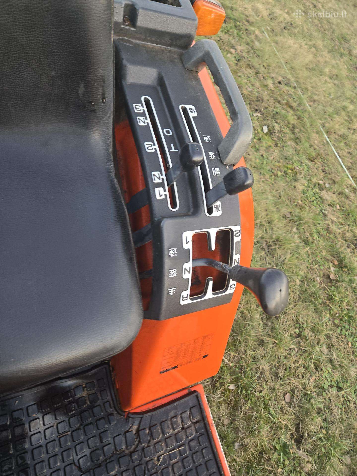 Kubota 15, traktoriai