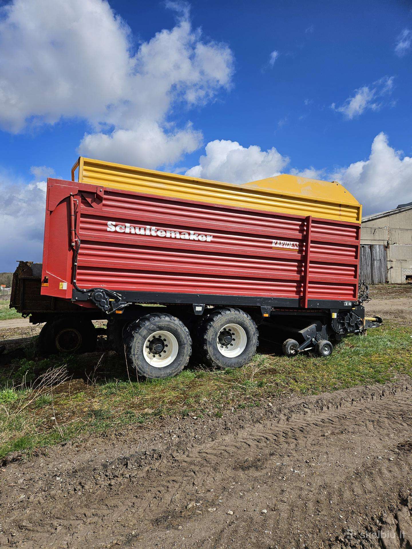 -Kita-, feed mixer / dispenser