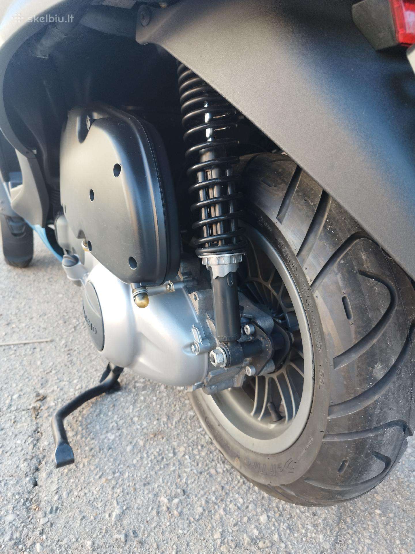 Piaggio MP3 244cc, scooters / mopeds