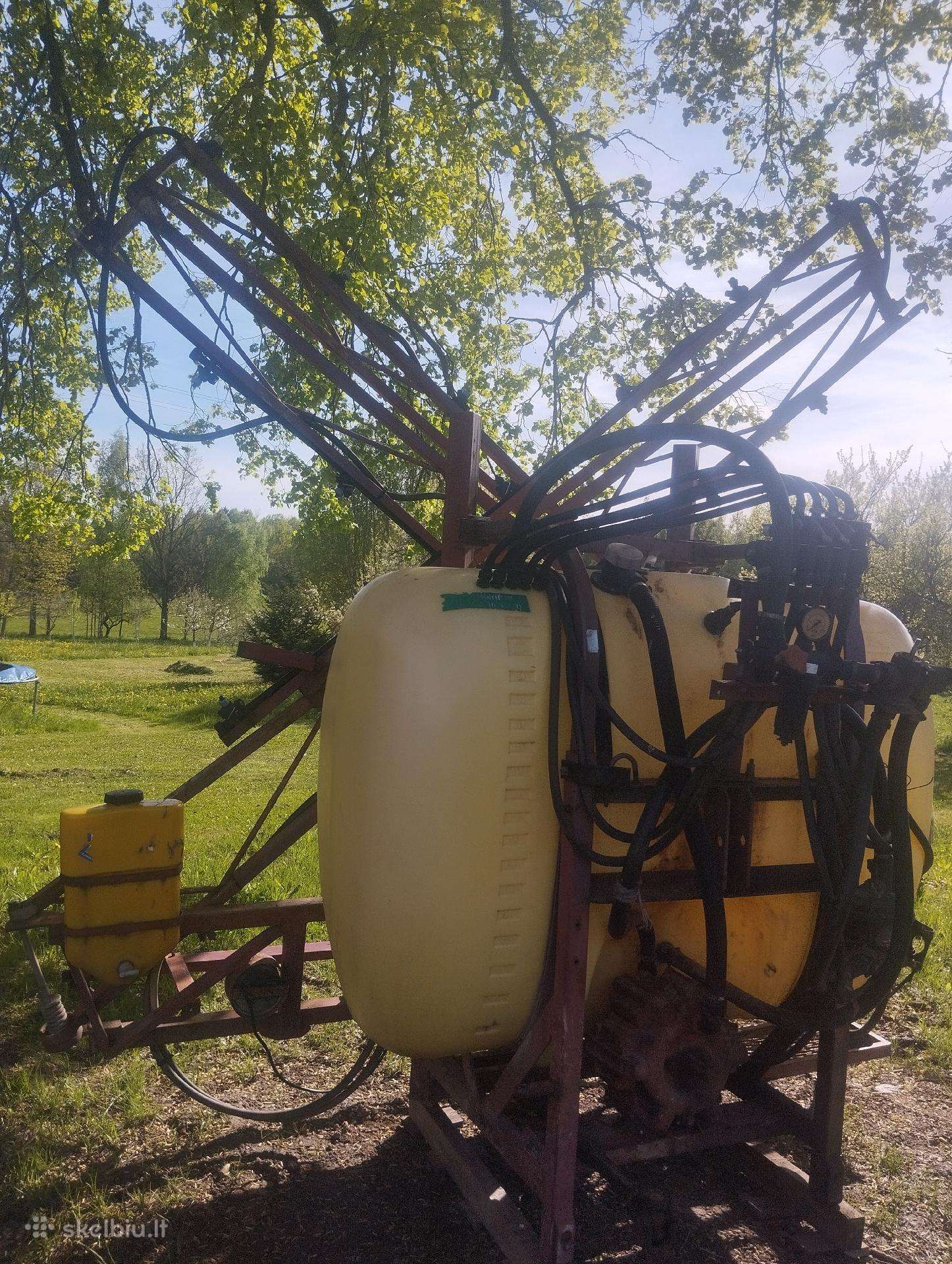 Hardi 850, sprayers