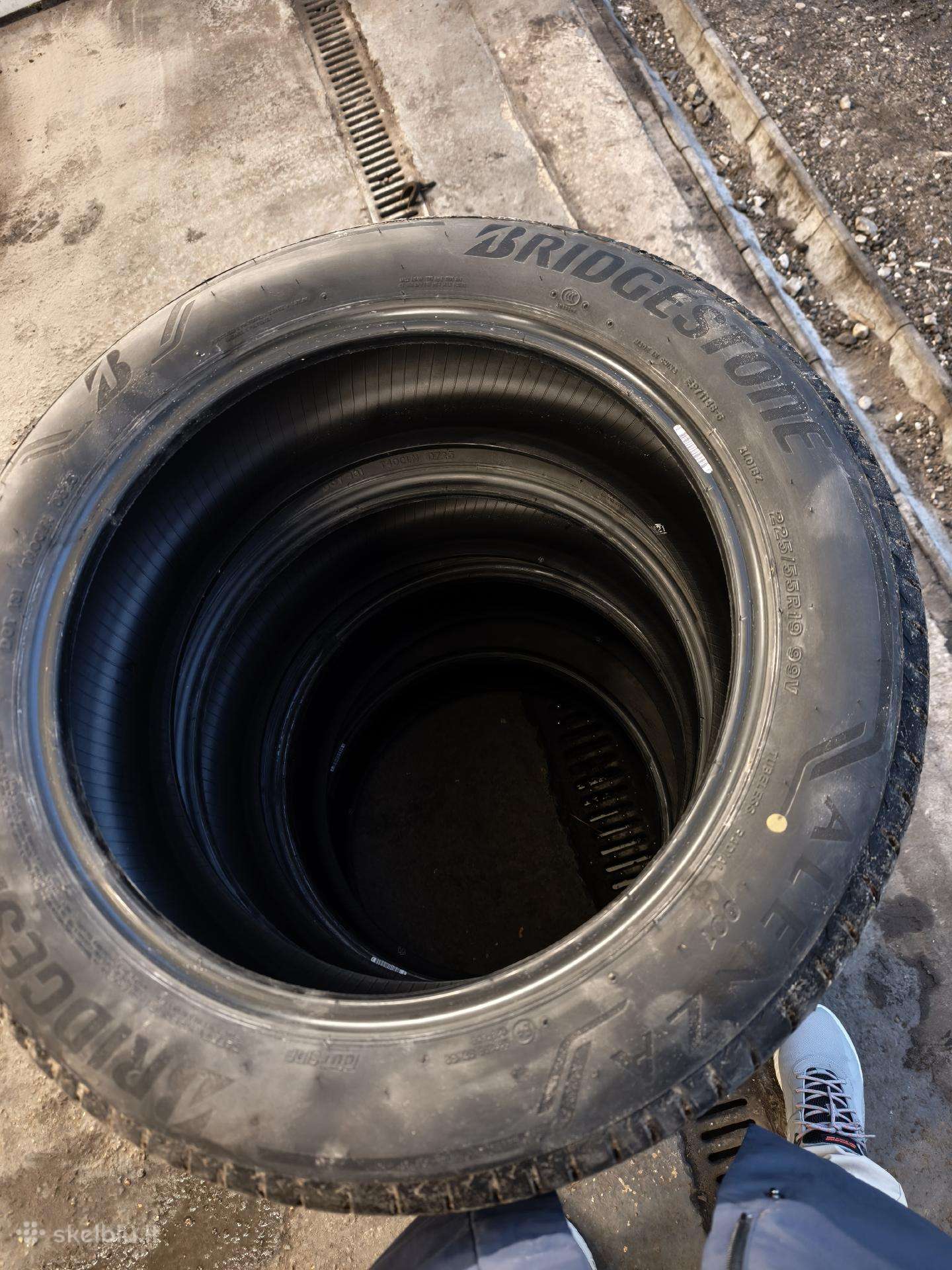 Bridgestone, летние 225/55 R19