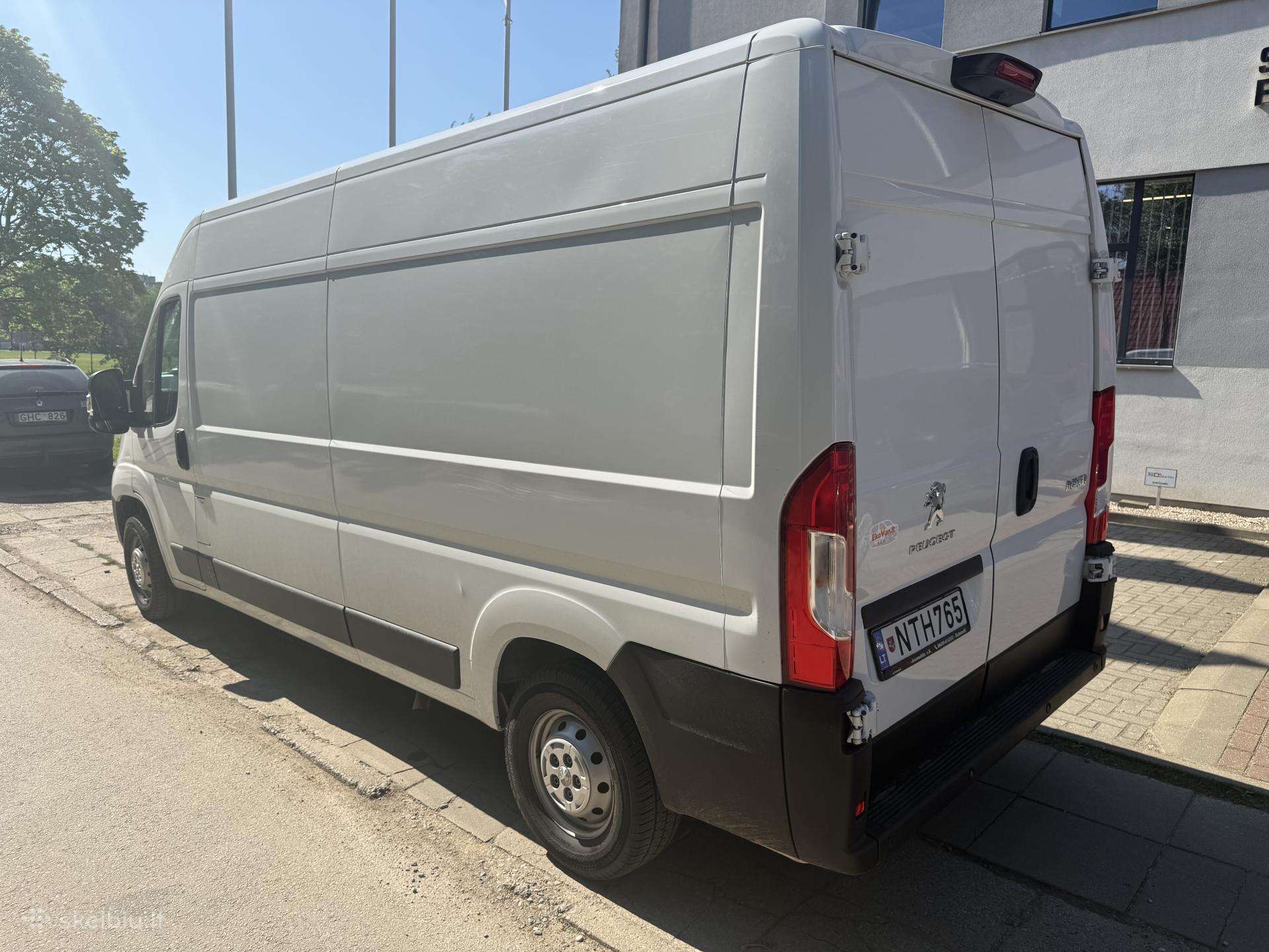 Peugeot Boxer, cargo van