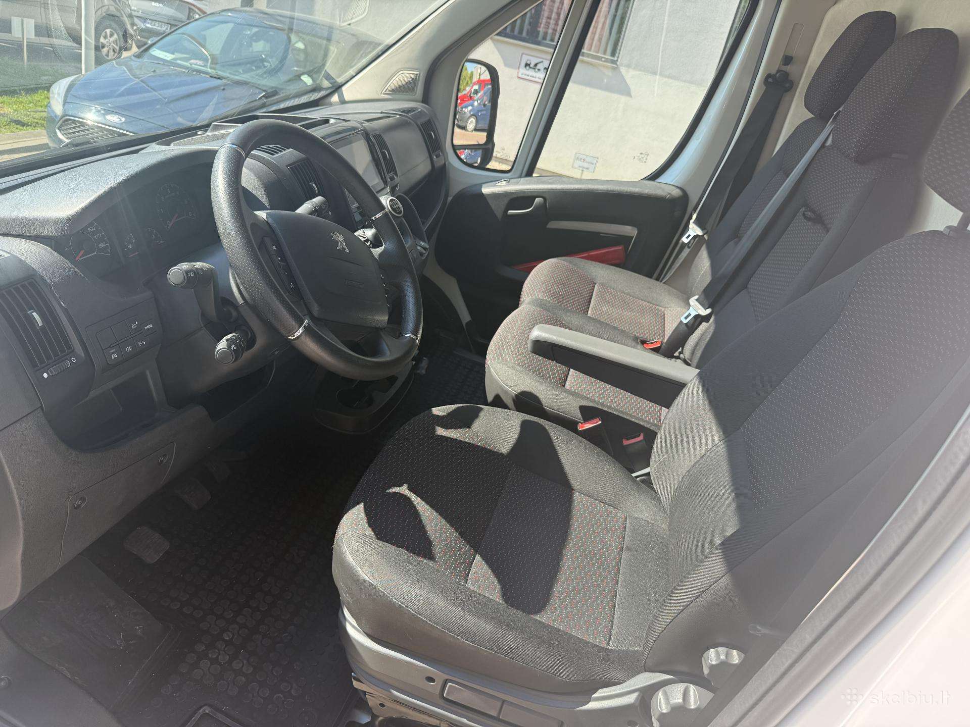 Peugeot Boxer, cargo van