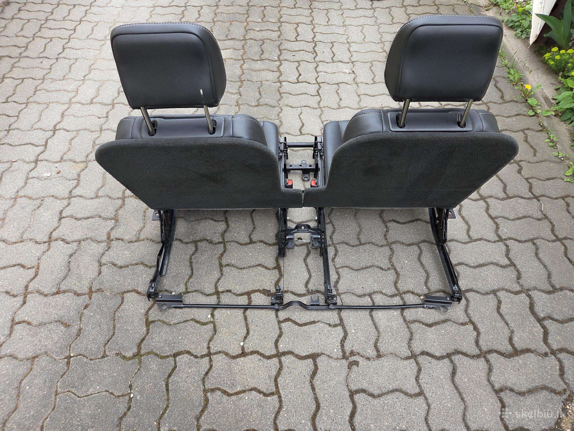 Volvo XC90 seats