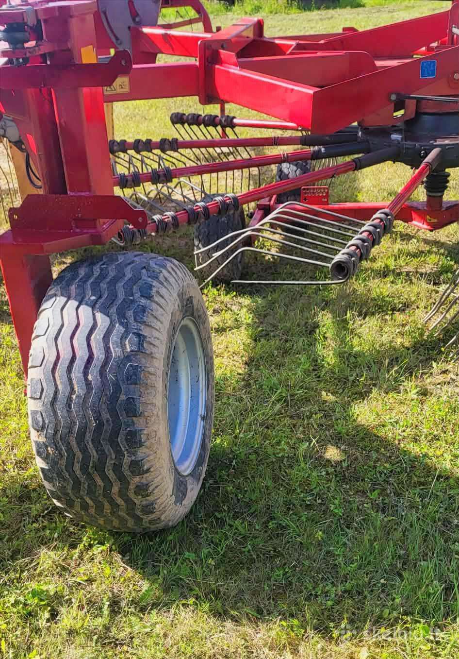 Lely Hibiscus 855, rakes