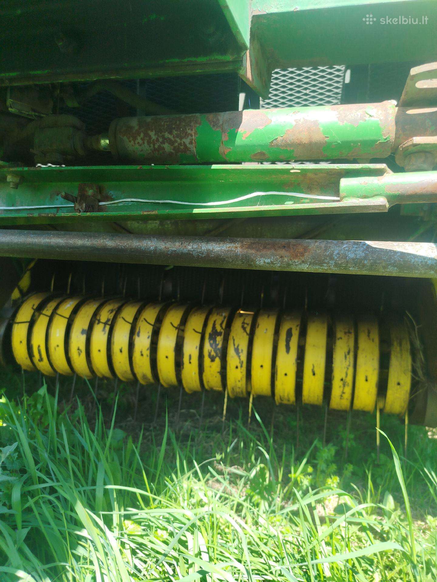 John Deere 550, прессы