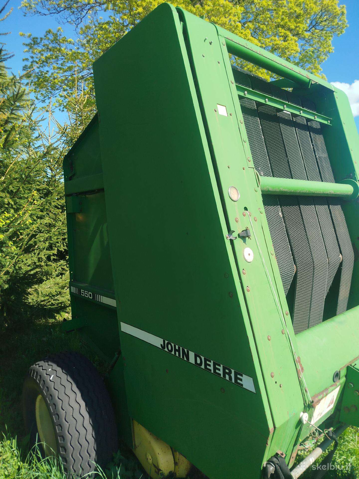 John Deere 550, прессы