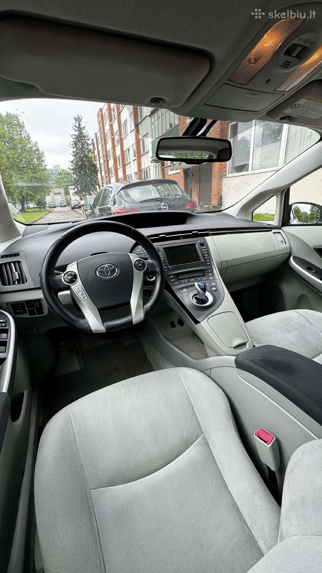 Toyota Prius, hatchback