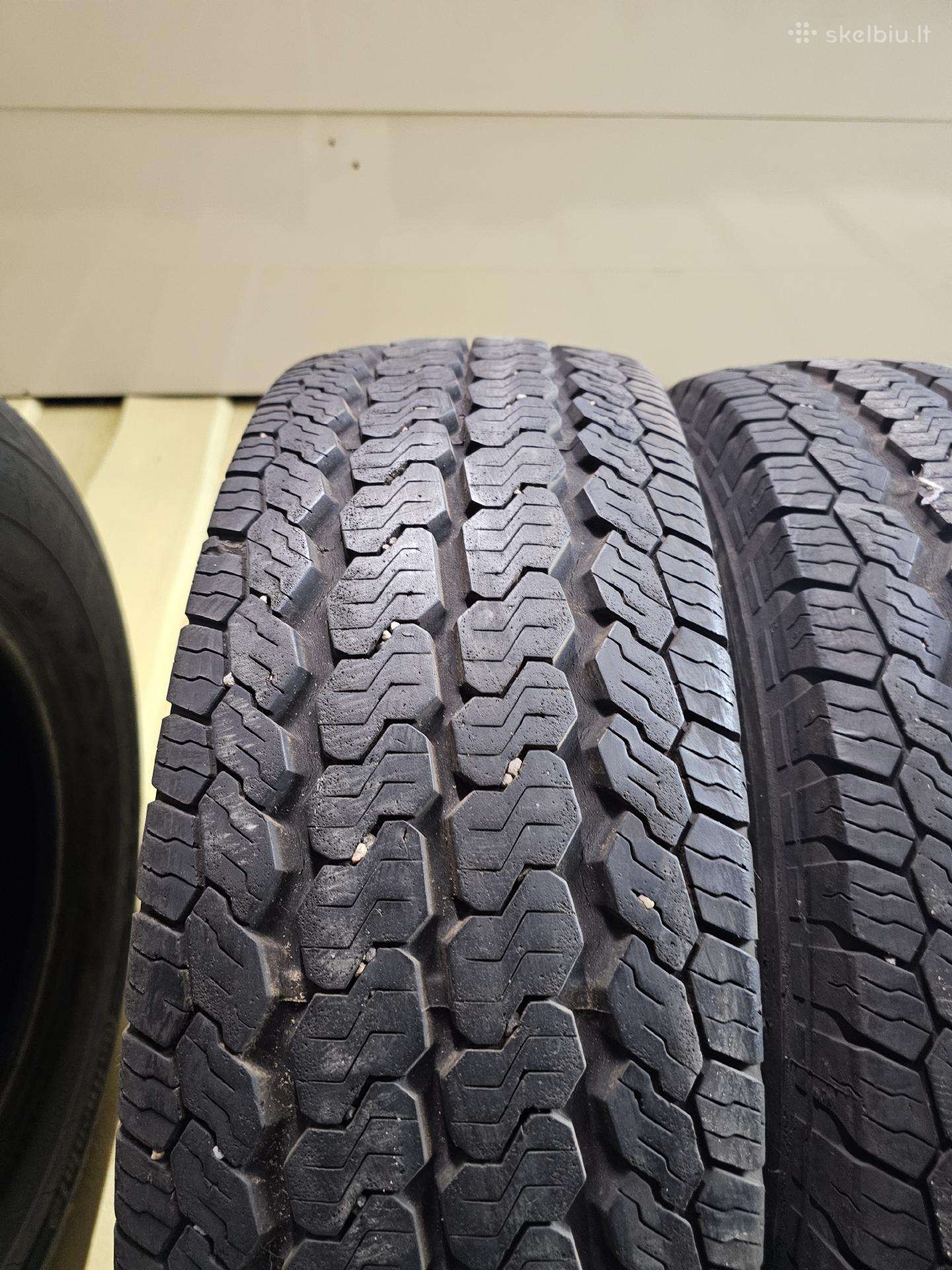Continental, всесезонные 215/75 R16