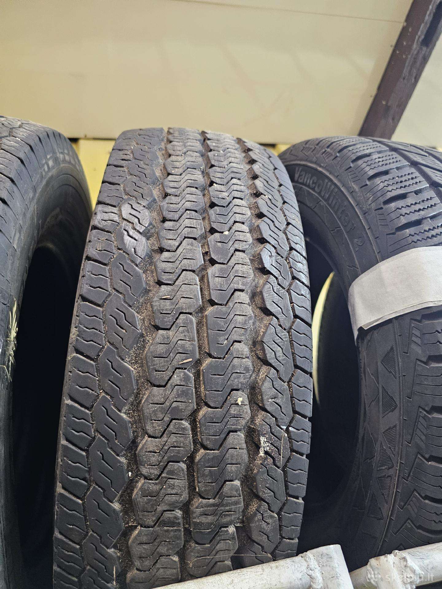 Continental, всесезонные 215/75 R16