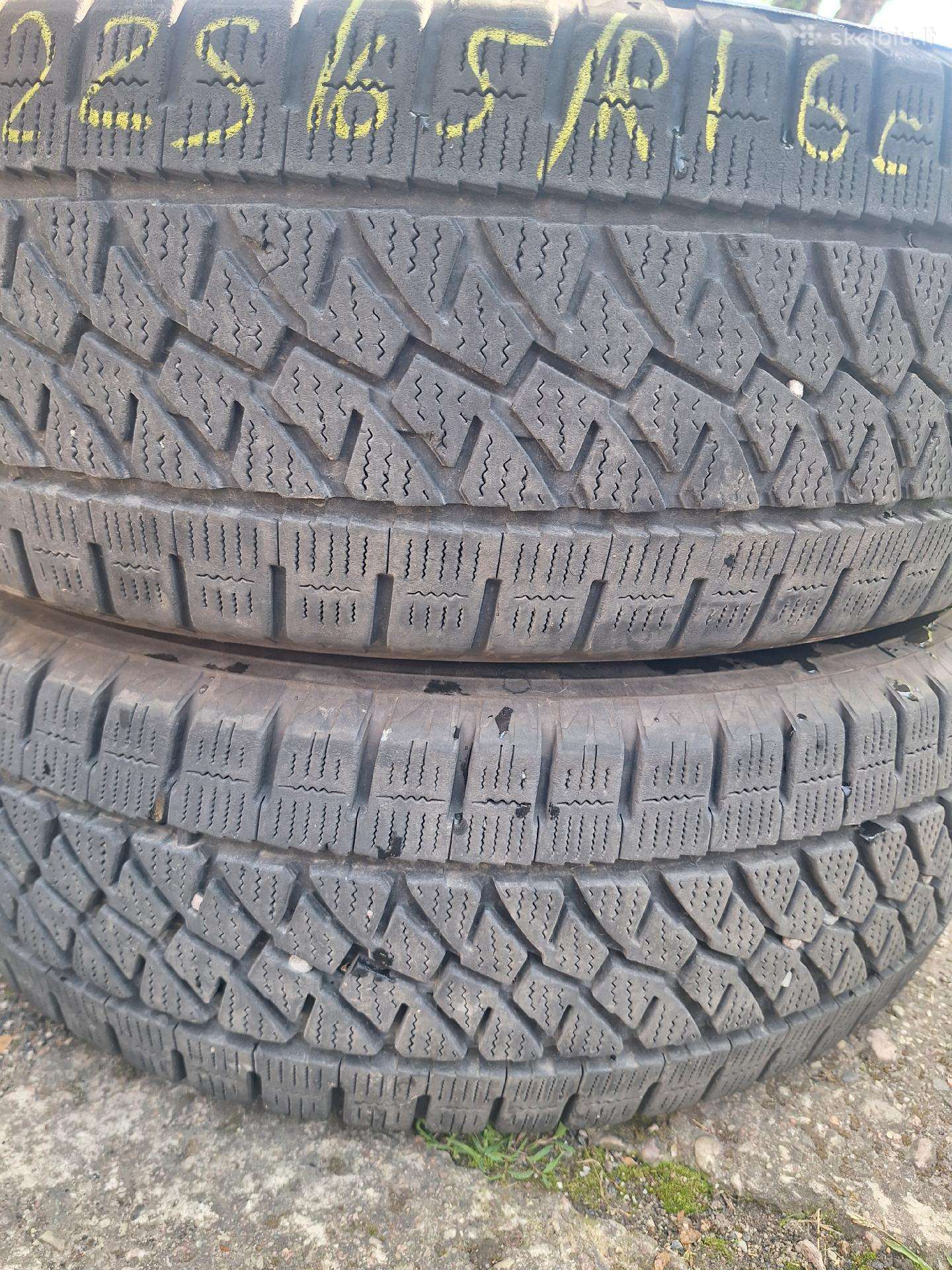 Yokohama, vasarinės 225/65 R16