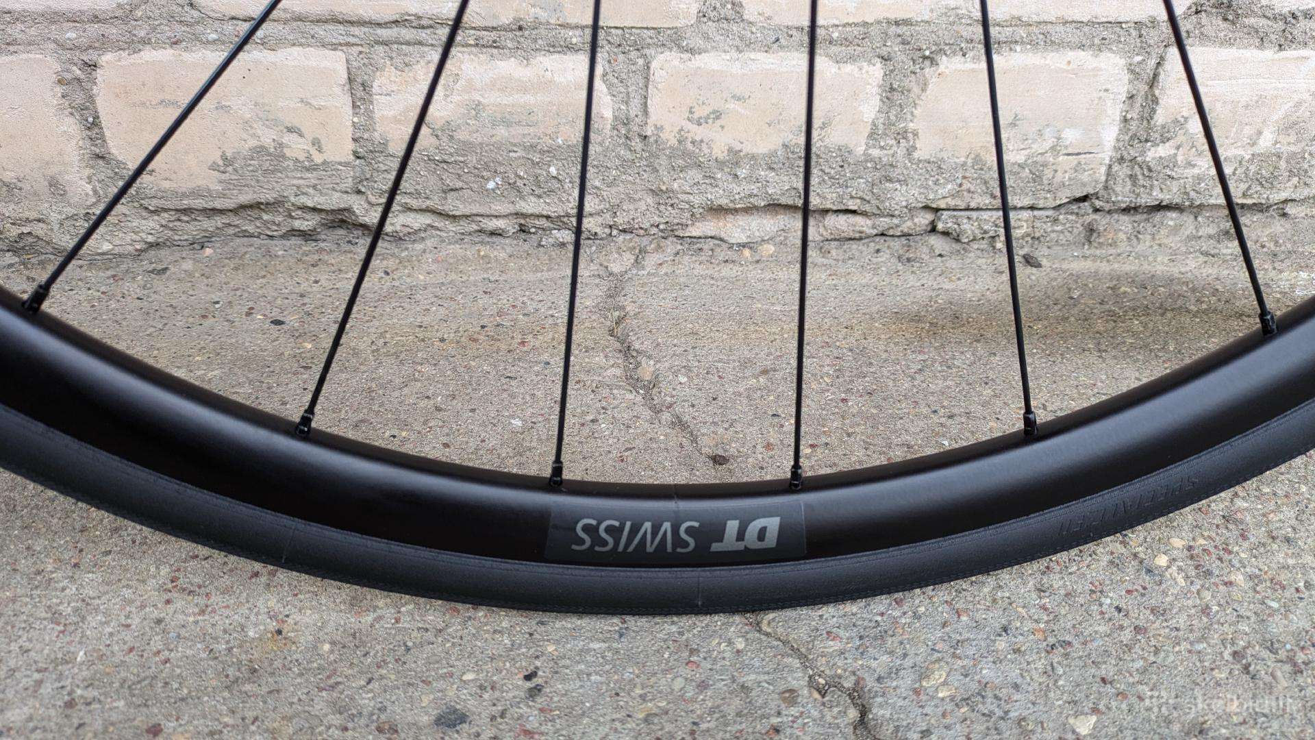 Plento, sportinis dviratis Specialized 28″
