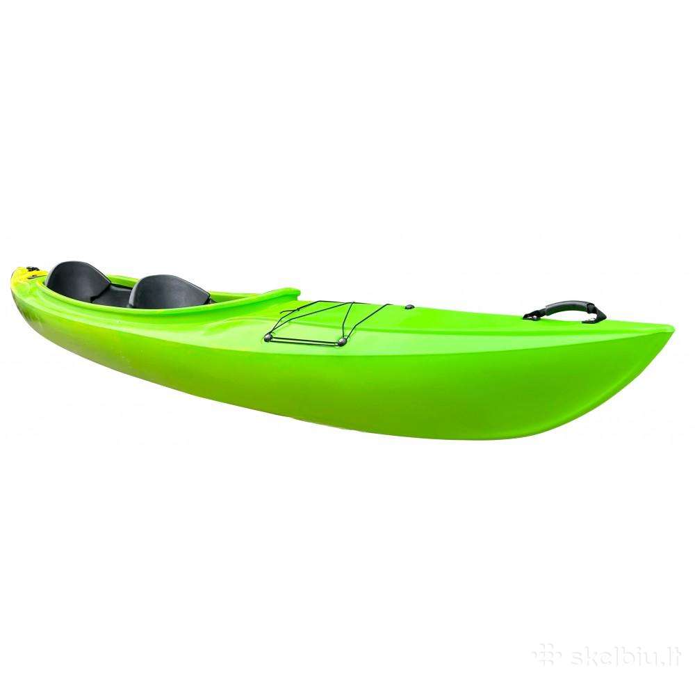 Amber, kayaks