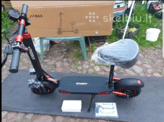 Electric scooter Antics