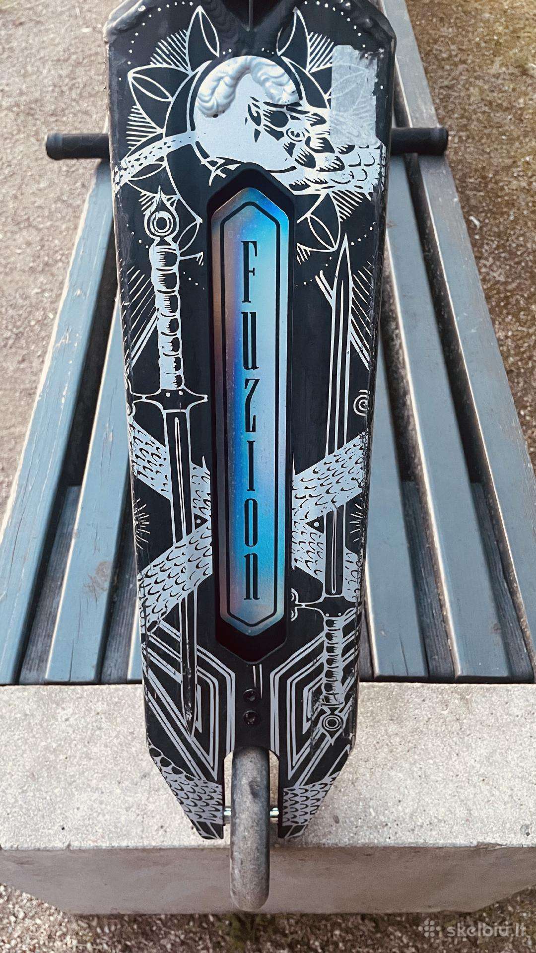 Трюковый самокат Fuzion