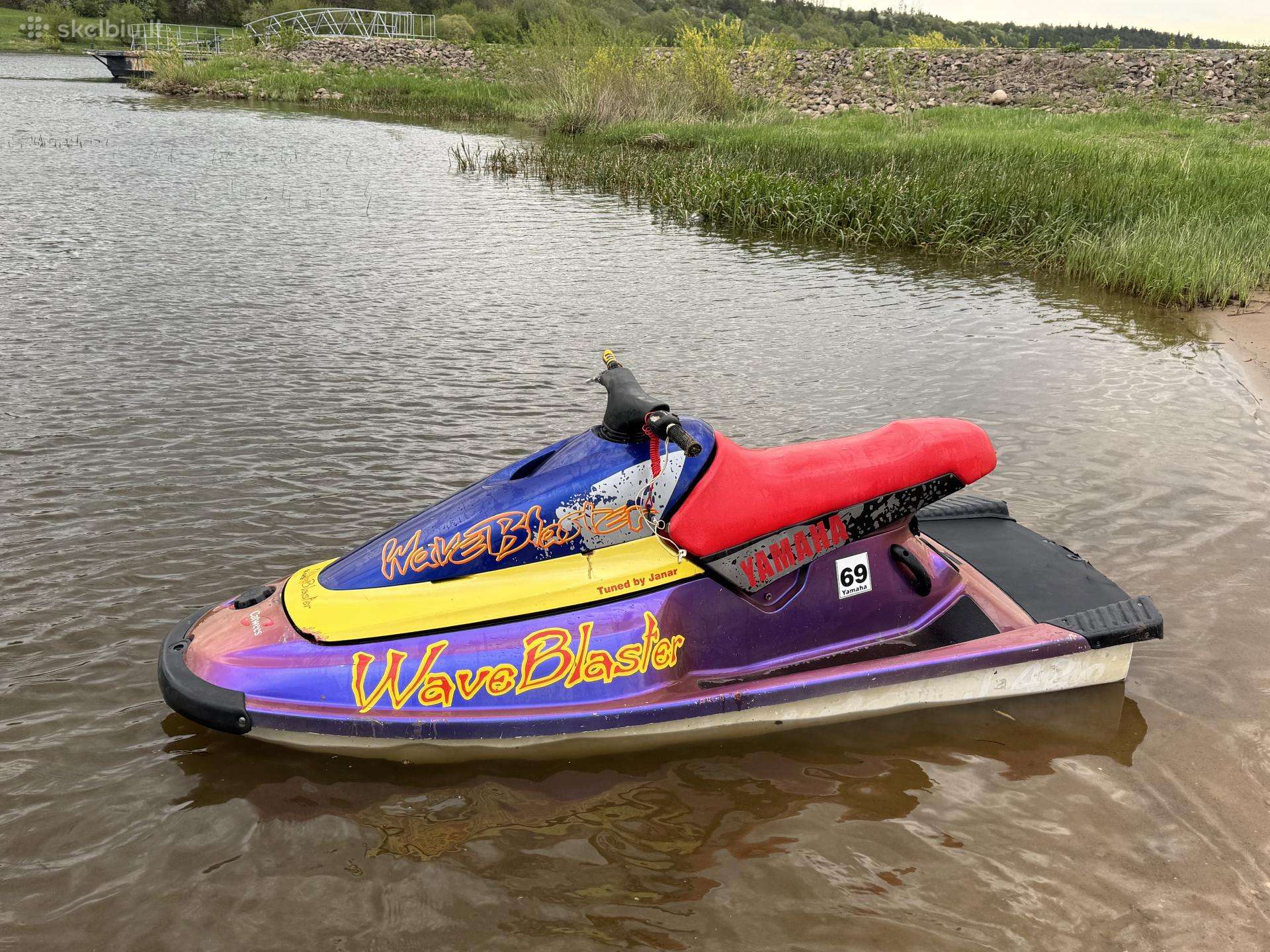 Yamaha Wave Blaster, jet skis