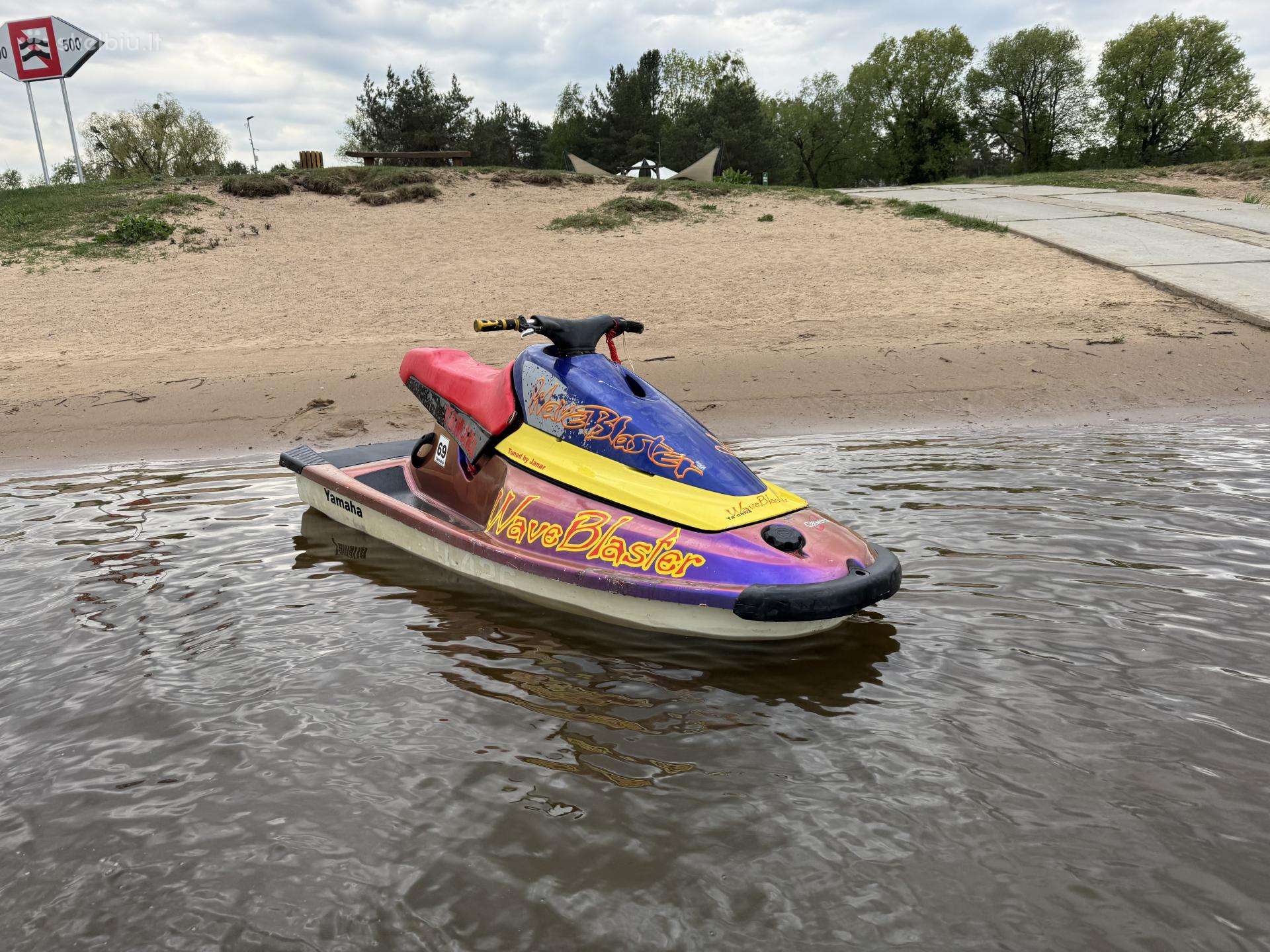 Yamaha Wave Blaster, jet skis