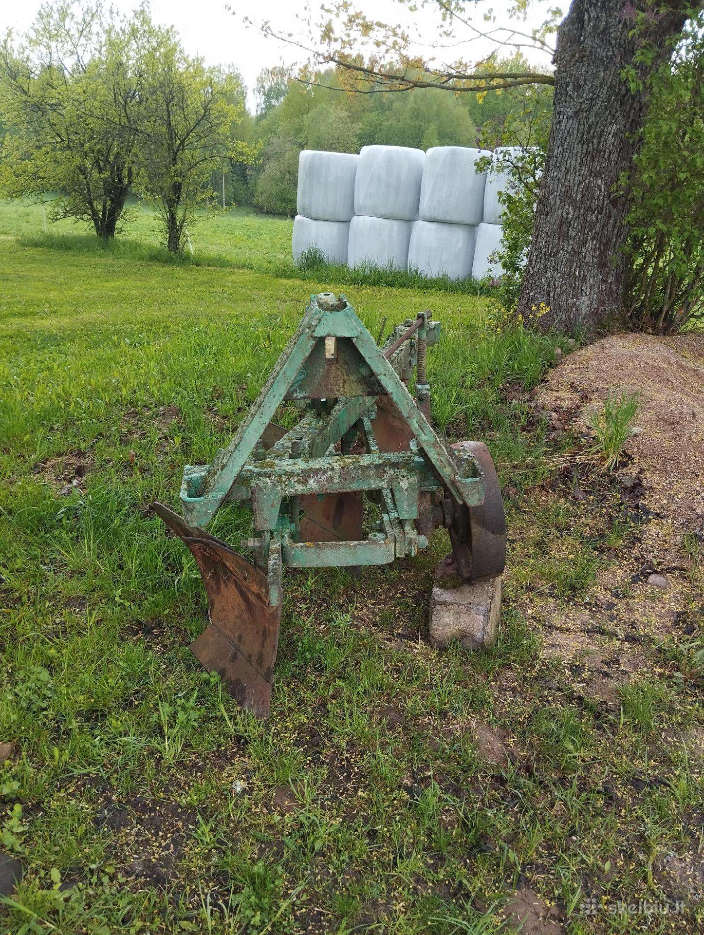 MTZ, plūgai