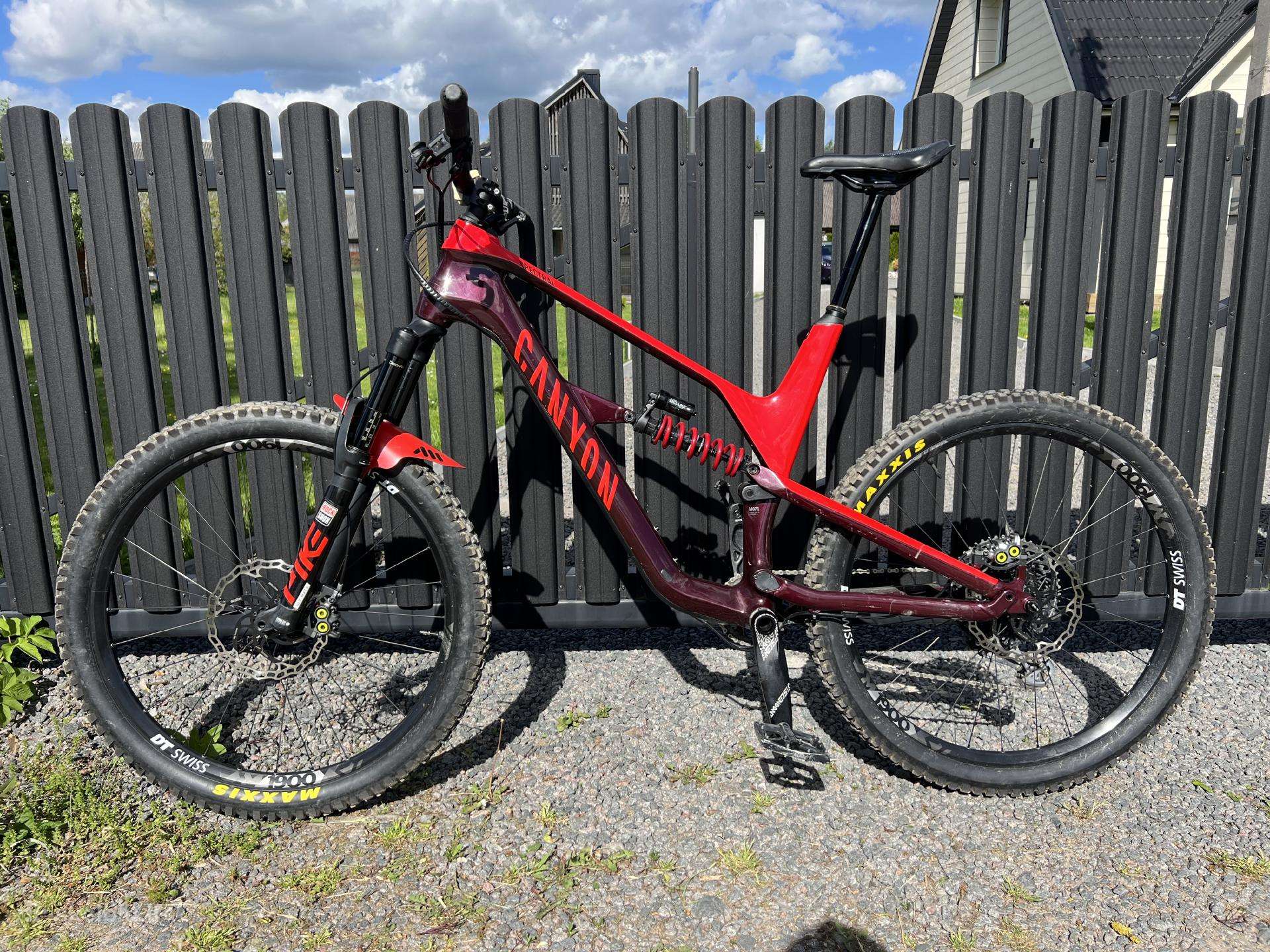 Kalnų dviratis Canyon 27.5″