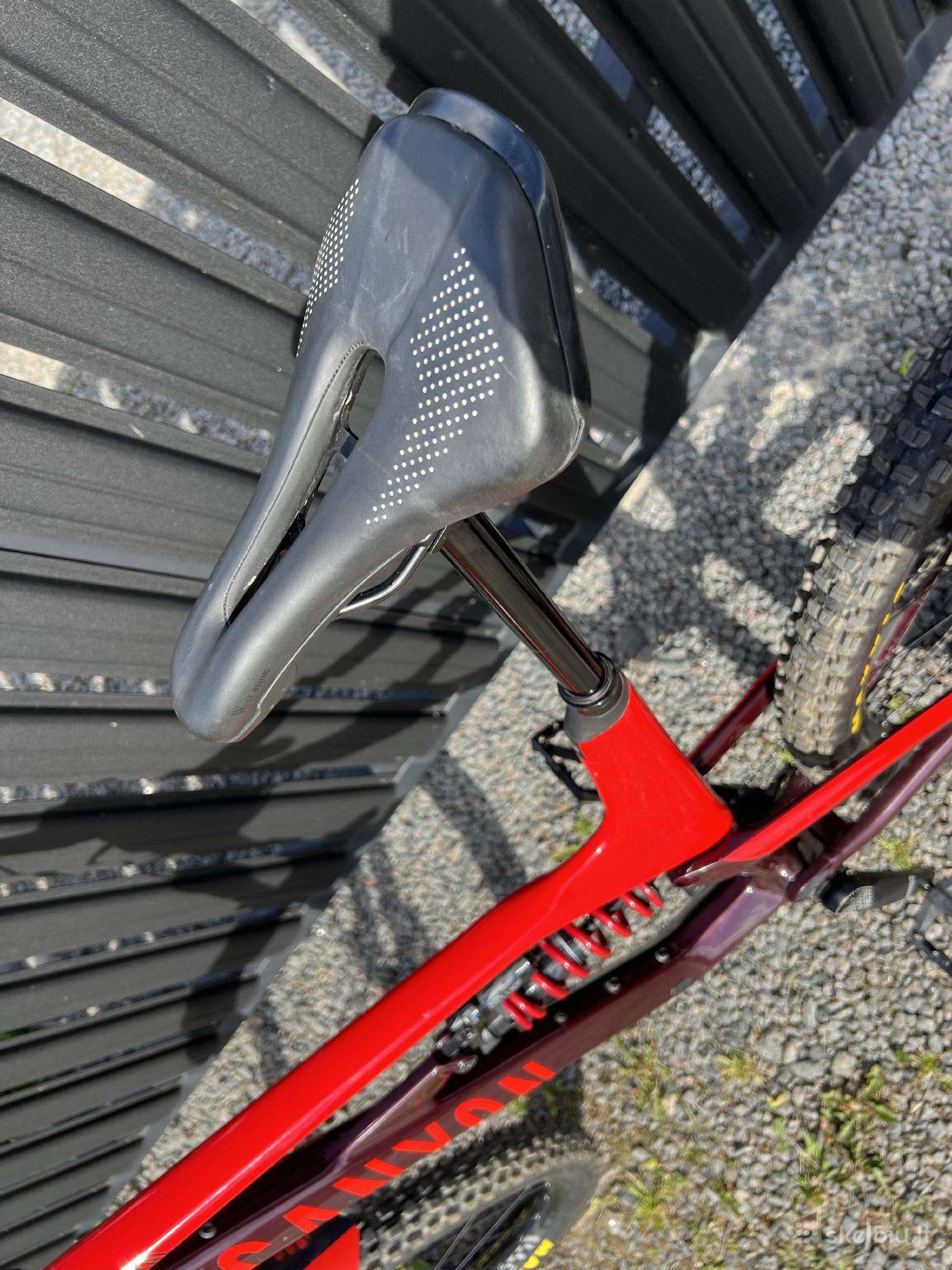 Kalnų dviratis Canyon 27.5″