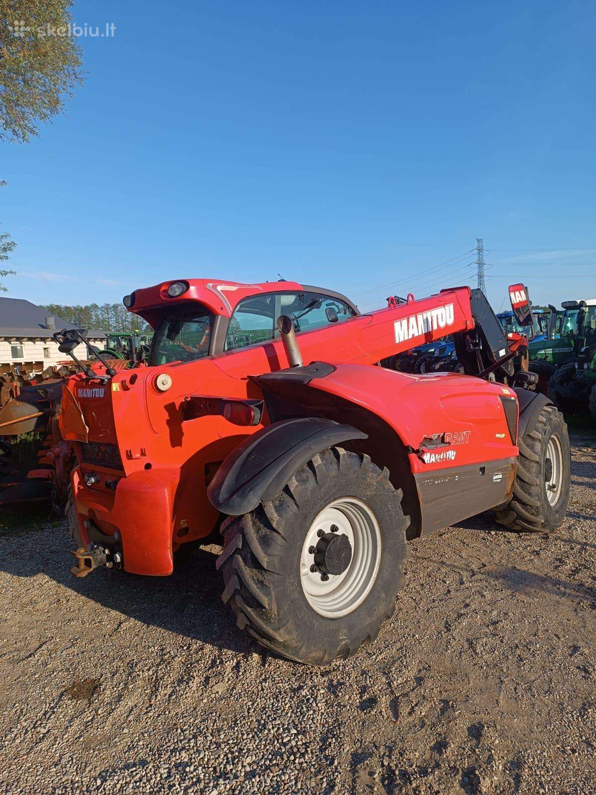 Manitou 840, self-propelled loaders