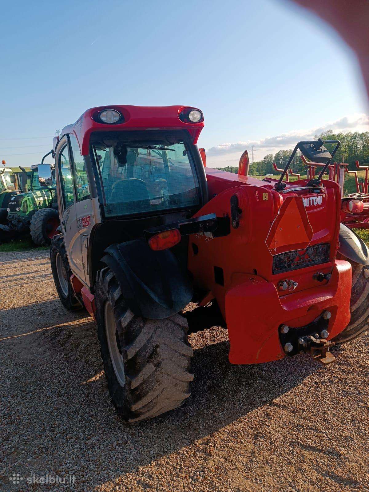 Manitou 840, self-propelled loaders