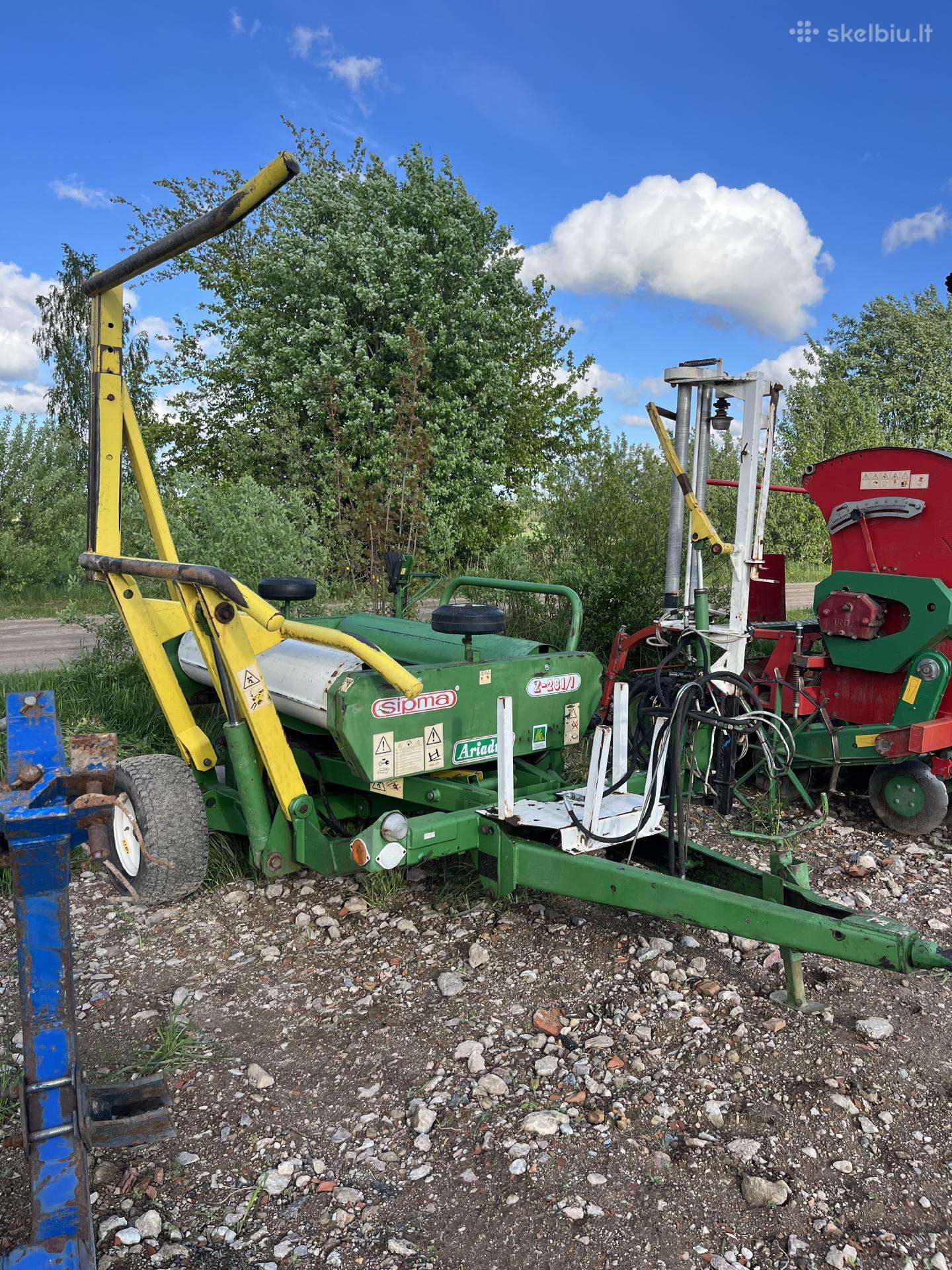 Claas, rakes