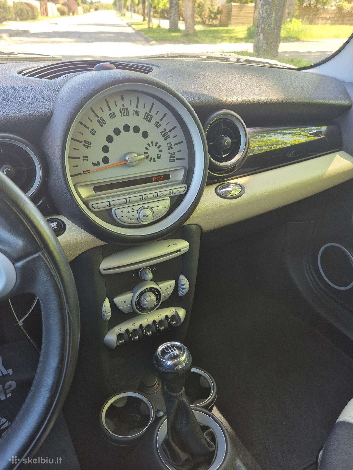 Mini Cooper, 1.6 l., coupe