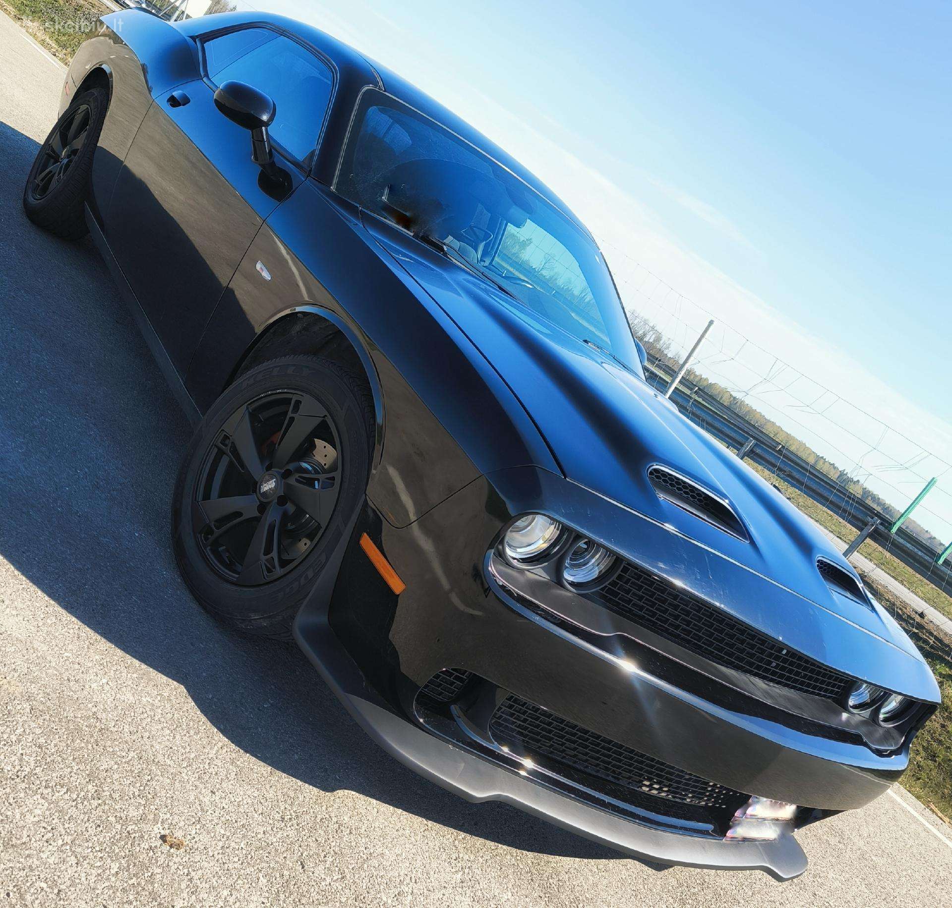 Dodge Challenger, coupe