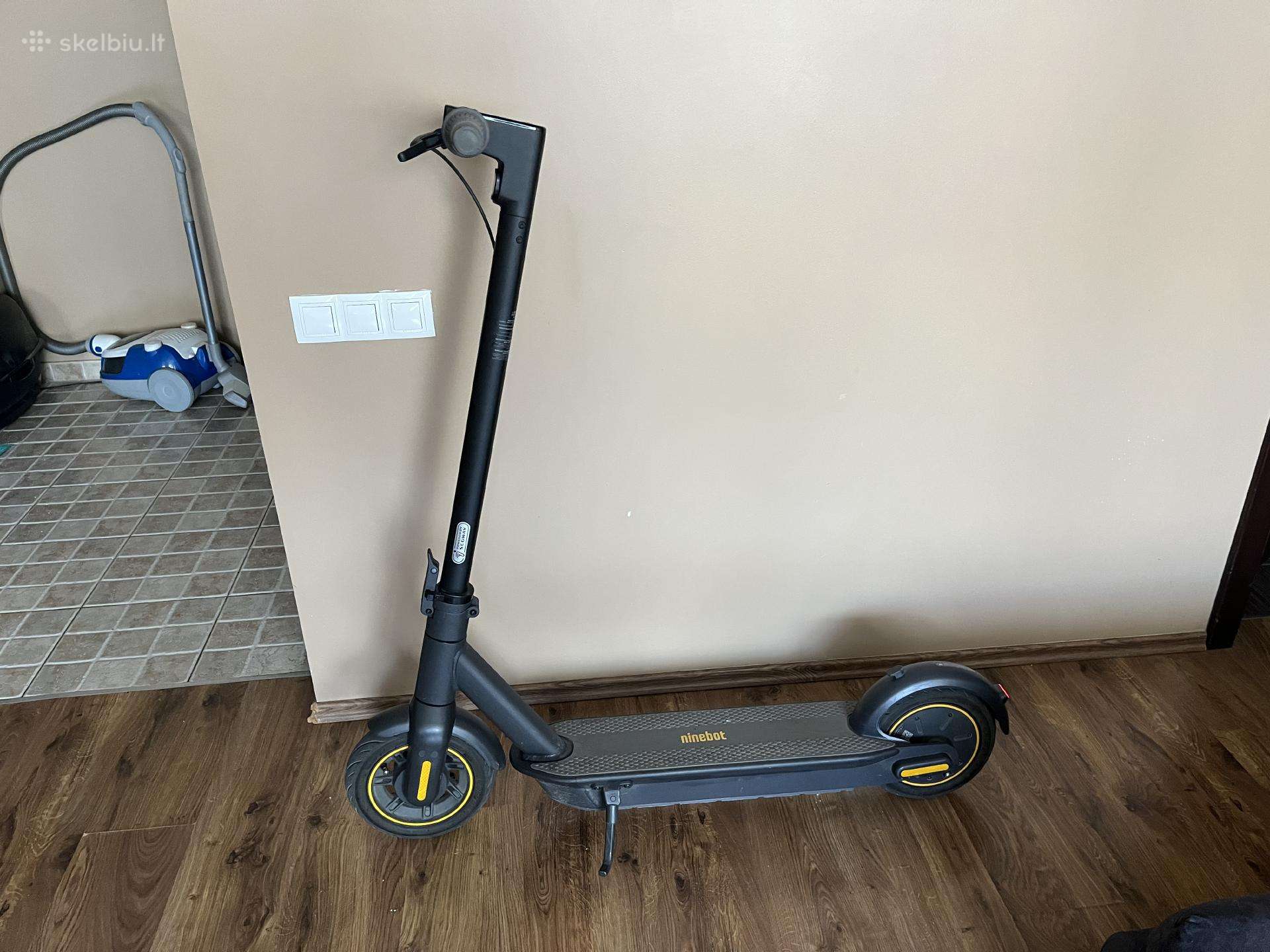 Electric scooter Ninebot