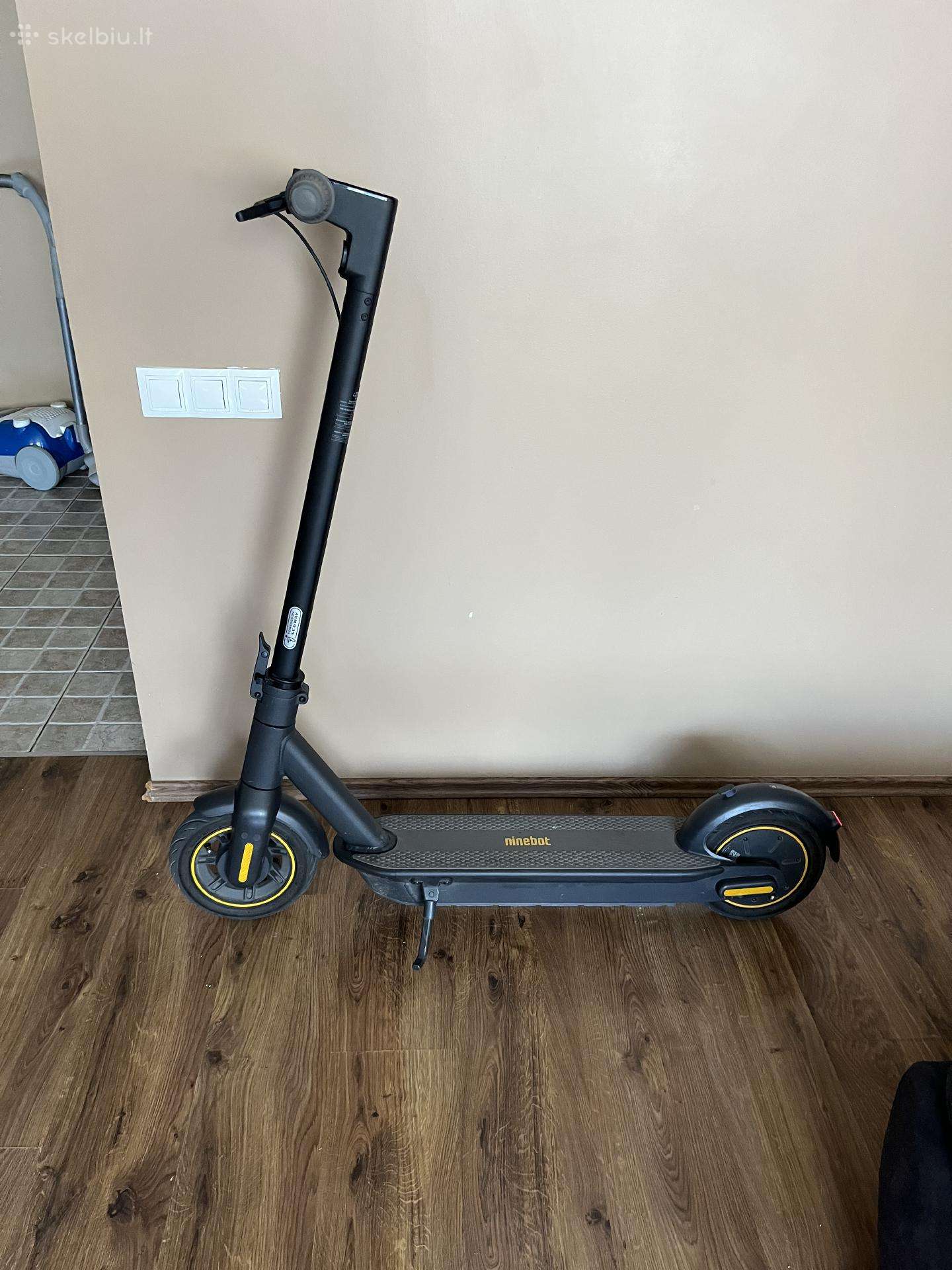 Electric scooter Ninebot