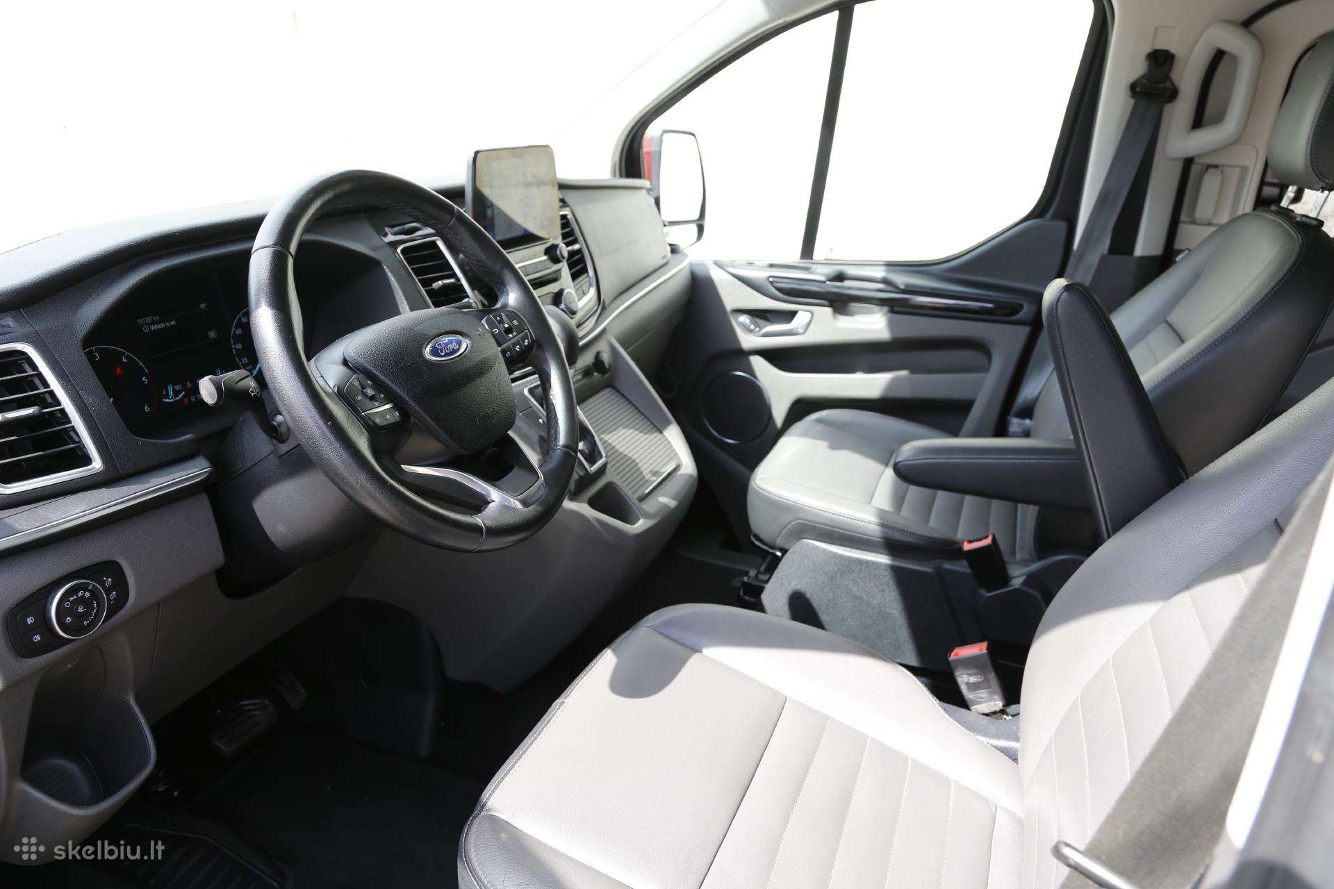 Ford Tourneo Custom, keleivinis mikroautobusas
