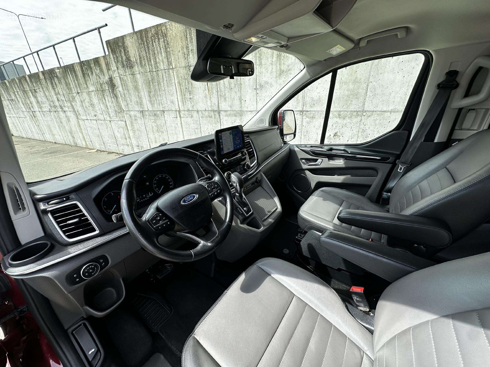 Ford Tourneo Custom, keleivinis mikroautobusas