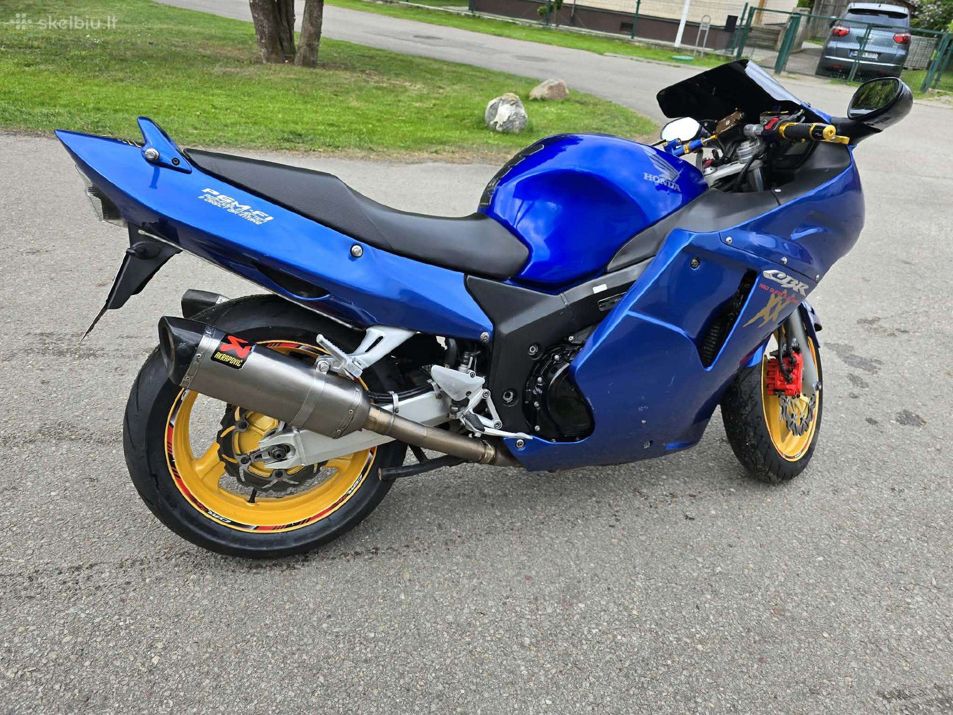 Honda CBR 1100cc, спортбайки / superbikes
