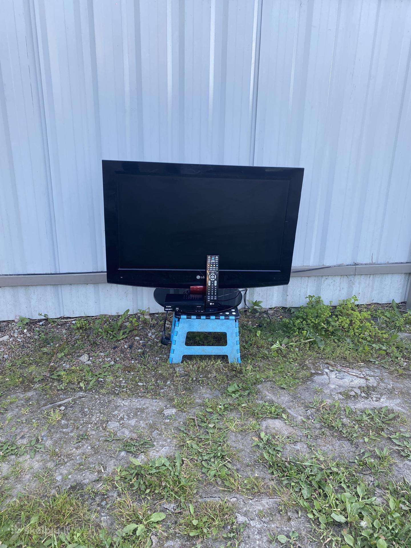Televizoriai LCD