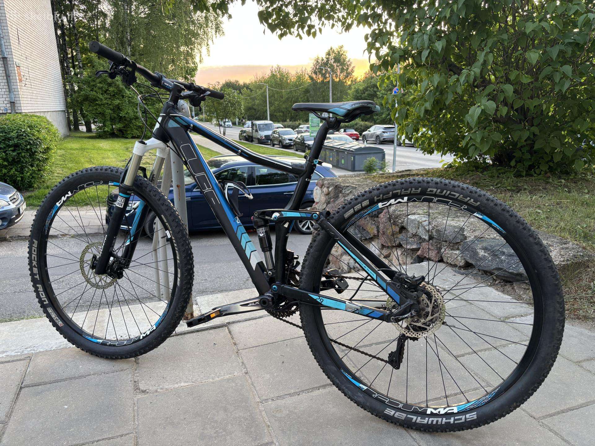 Kalnų dviratis Cube 29″