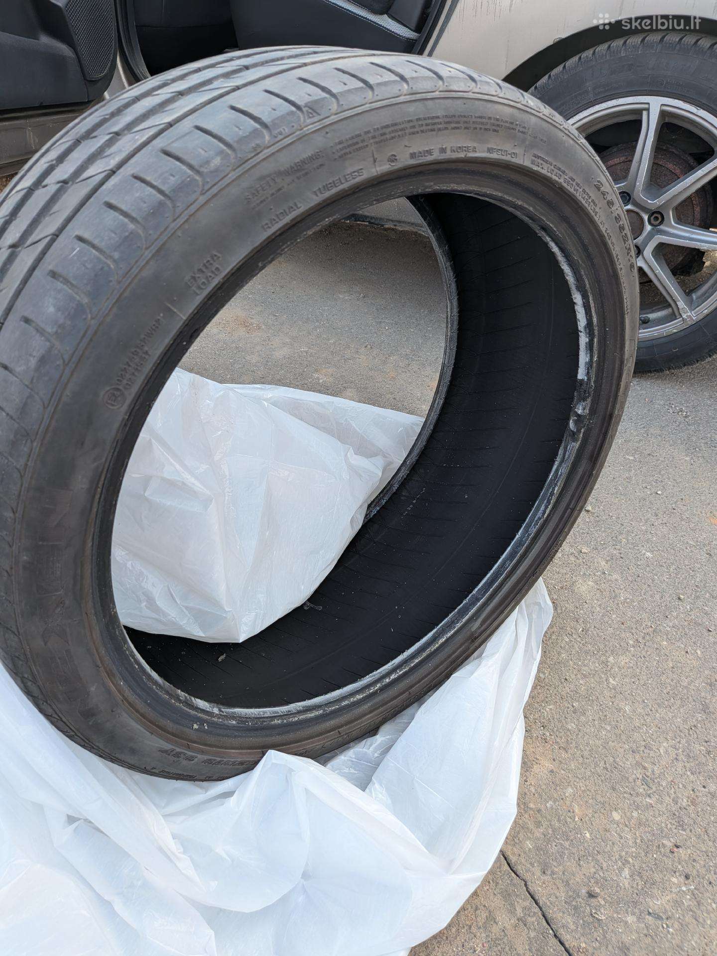 Nokian, summer 245/35 R19