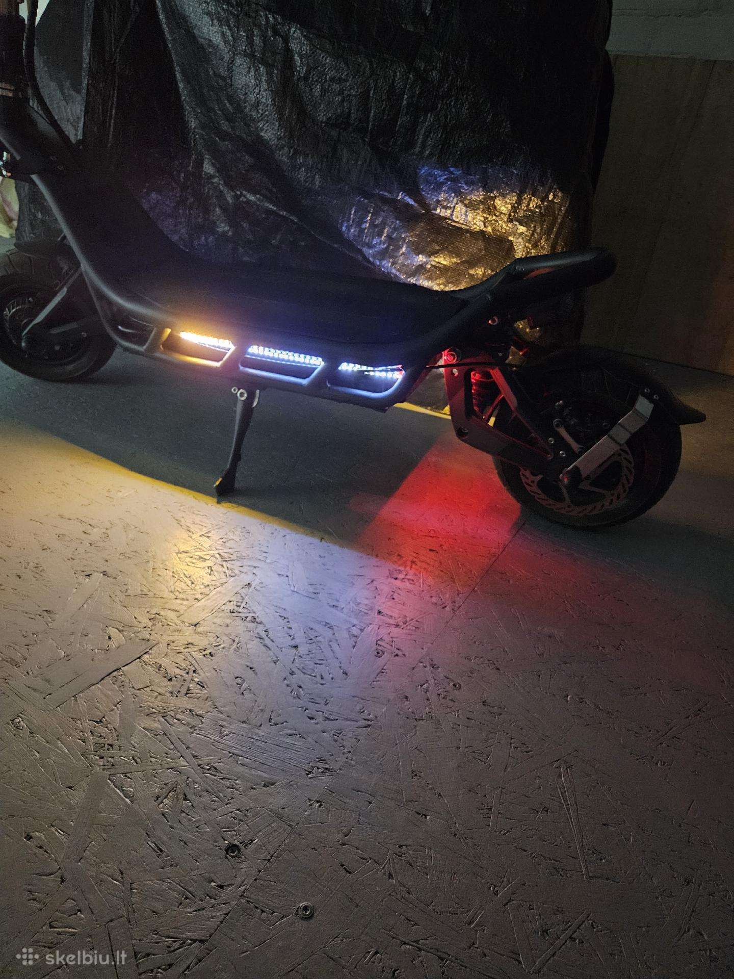 Electric scooter Nami
