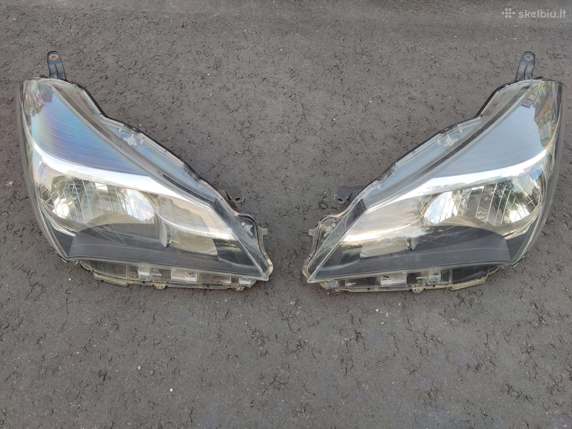 Toyota Yaris lights